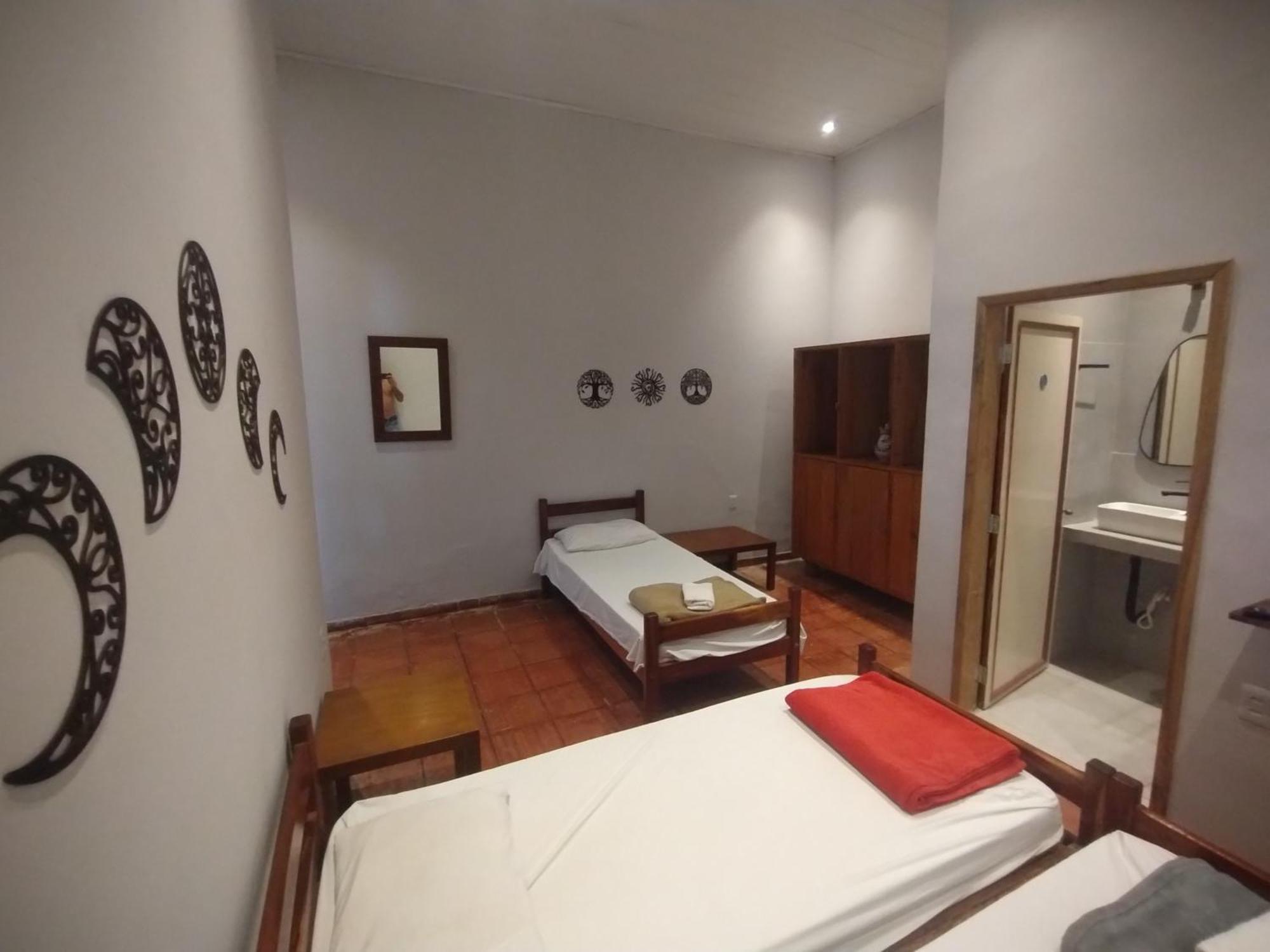 Pousada E Hostel Andarai Guest house