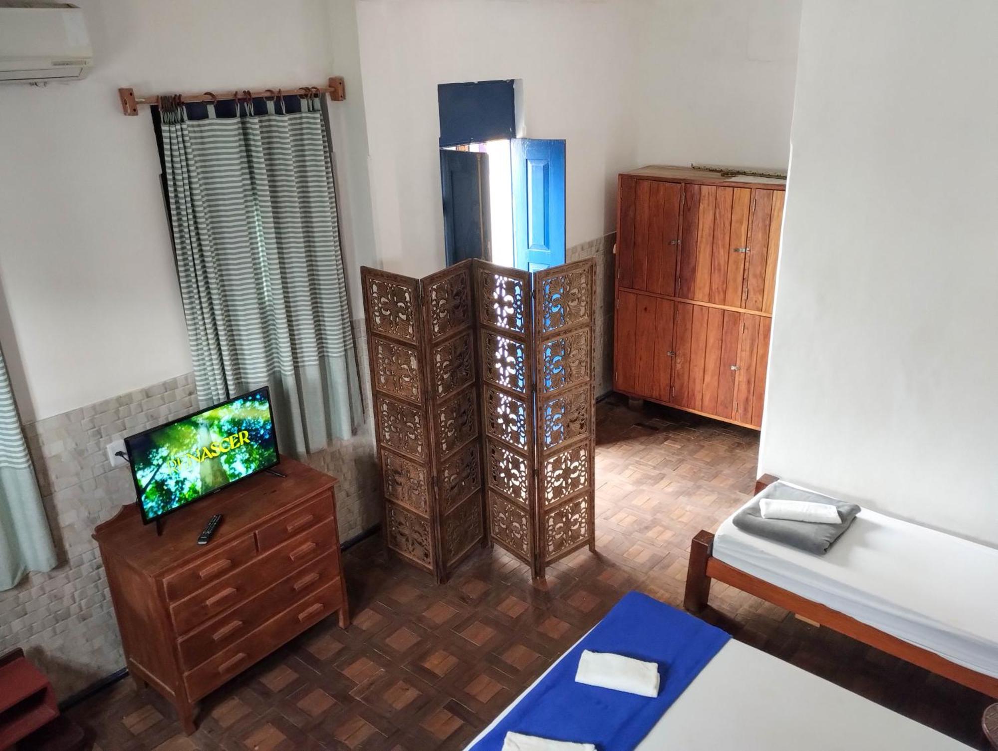 Pousada E Hostel Andarai 招待所 *